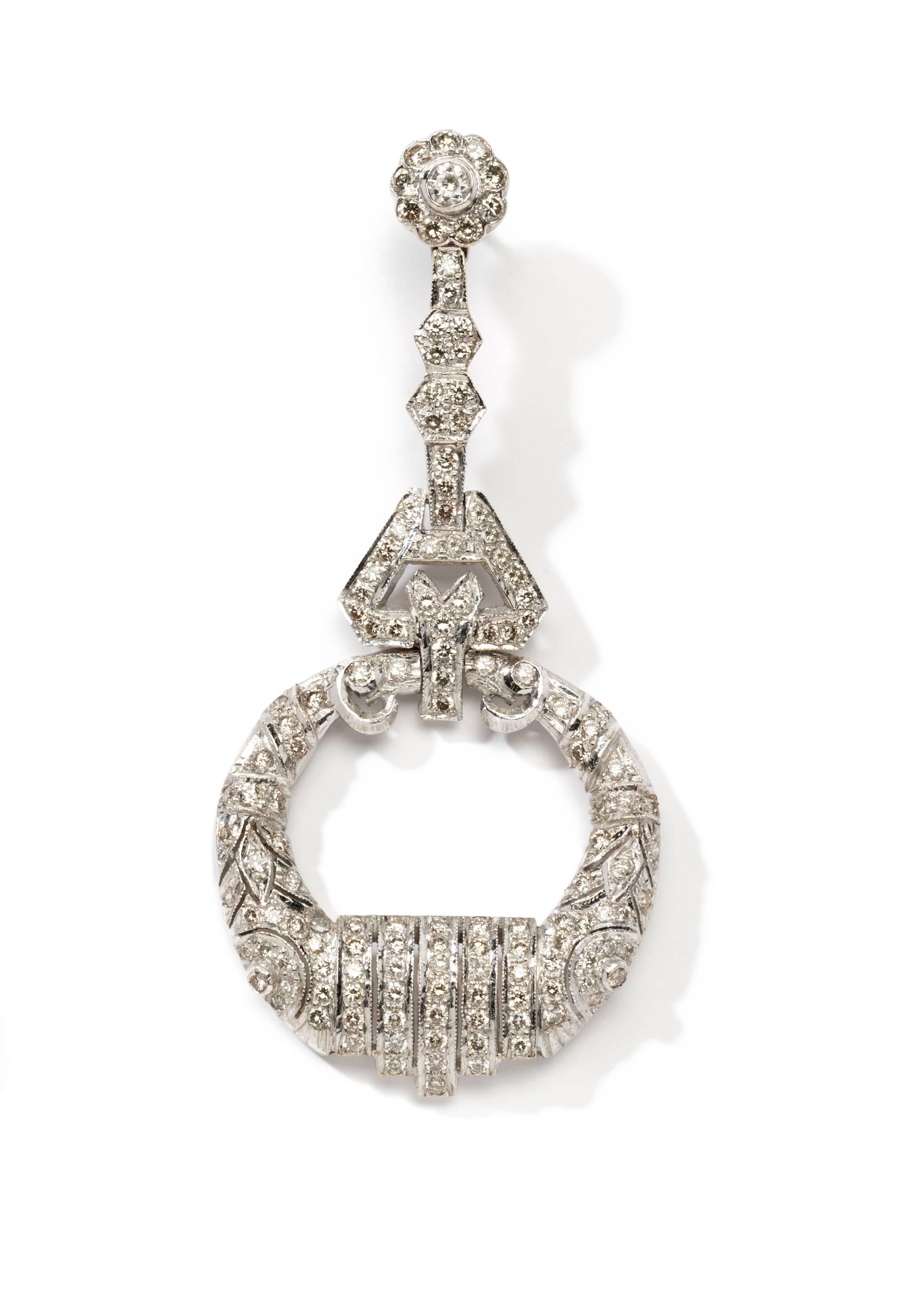 Art Deco Exquisite Diamond White Gold Chandelier Earrings