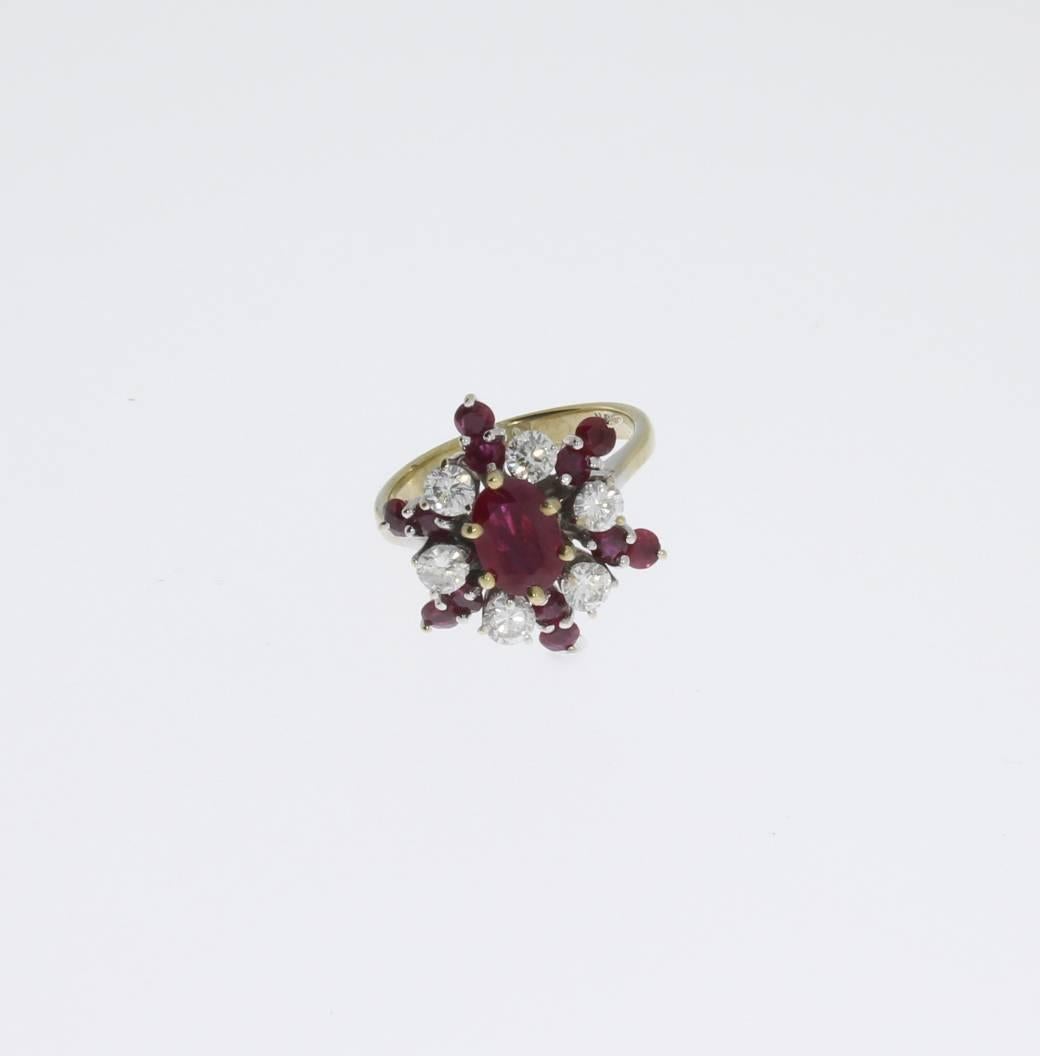 Ruby Diamond Gold Floral Ring In Excellent Condition In Berlin, DE