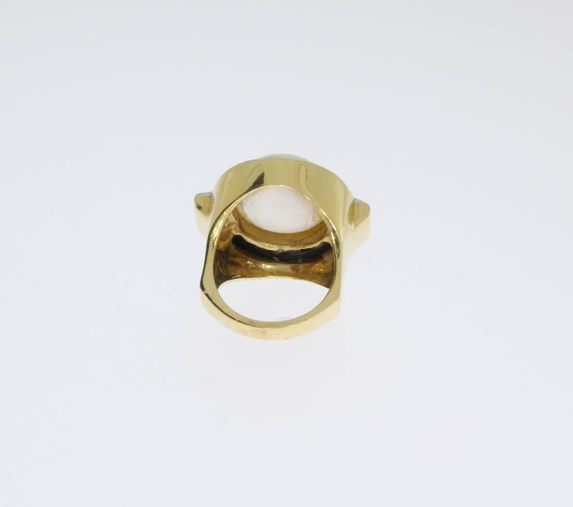 Mabé Pearl Onyx Diamonds Gold Ring 1