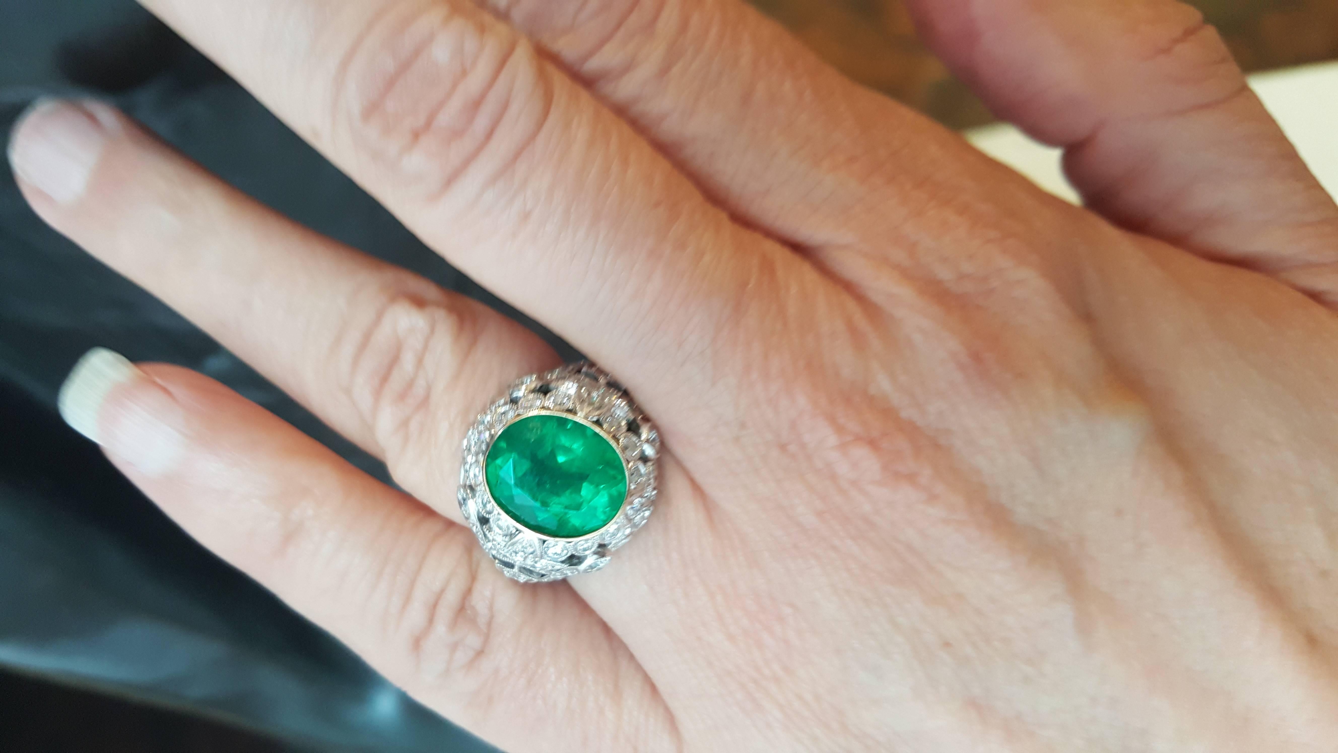 Brazilian Emerald Diamonds Gold Cluster Ring For Sale 2
