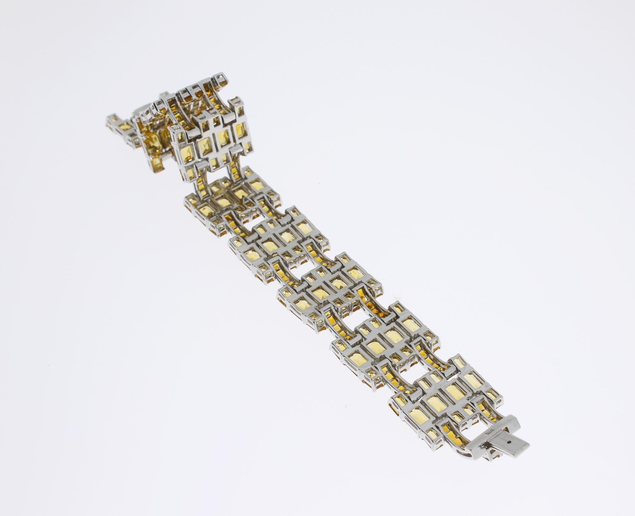 Women's Modern Citrine Link Bracelet in White Gold For Sale