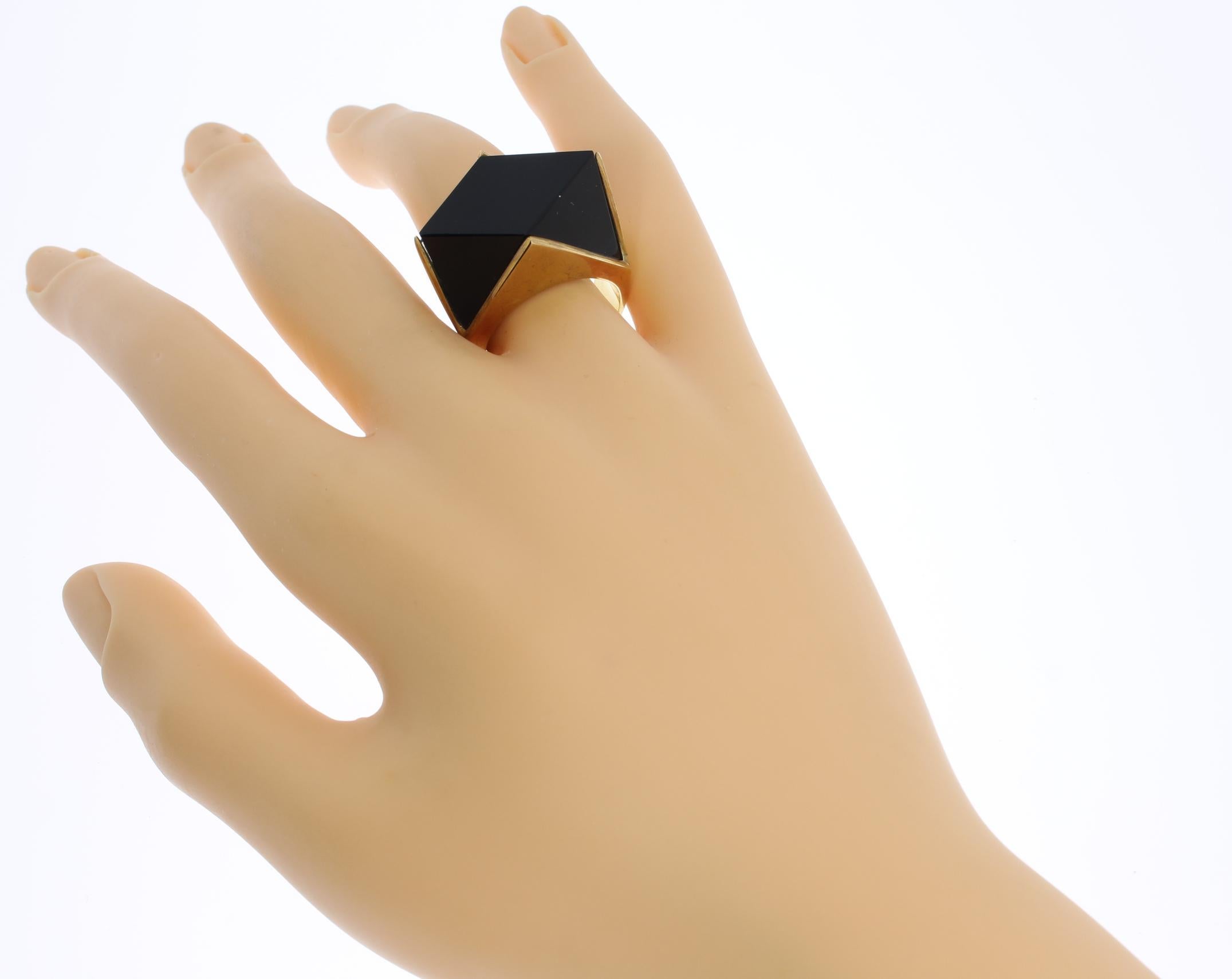 Modern Onyx Gold Ring For Sale 1