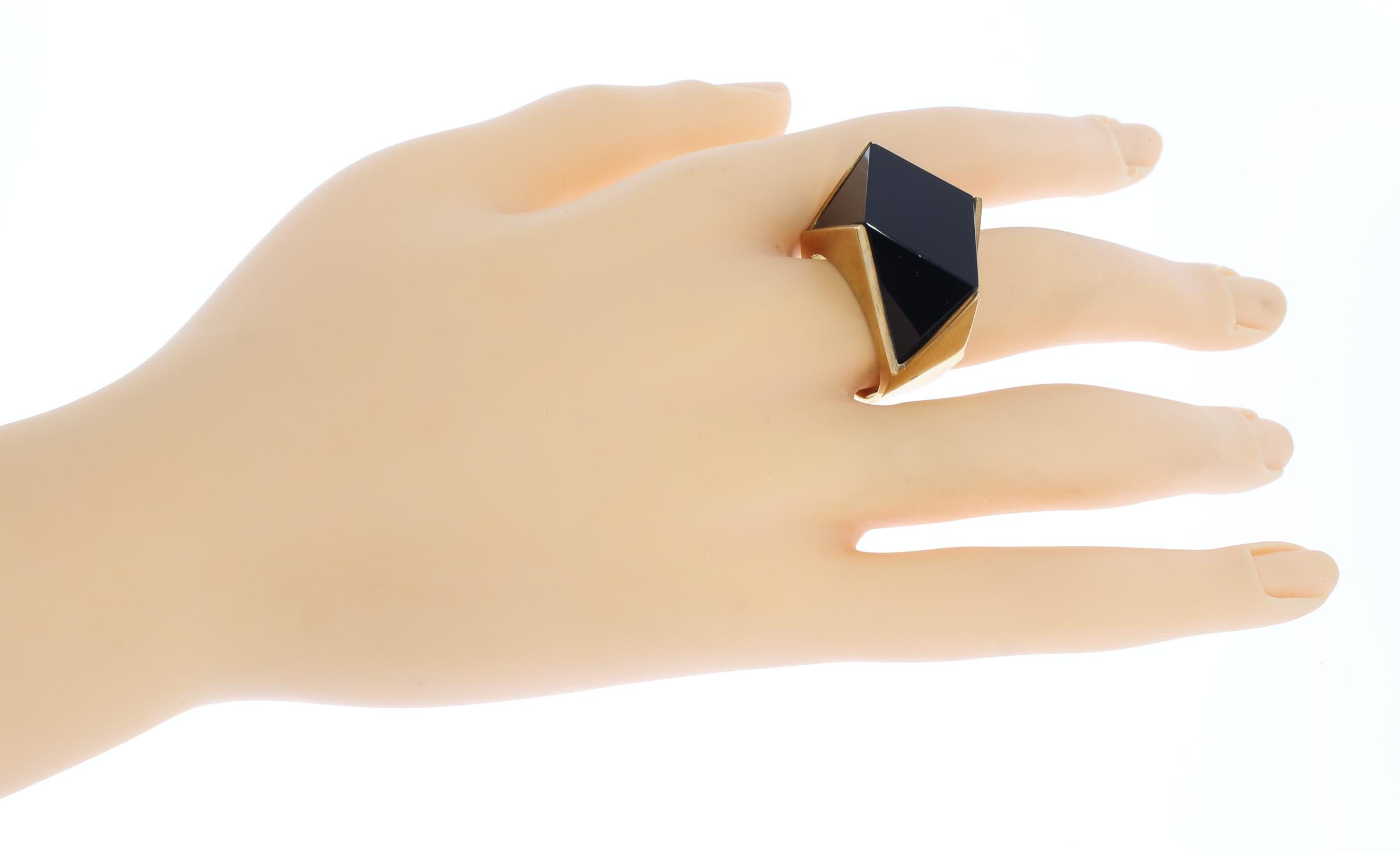 Modern Onyx Gold Ring For Sale 2