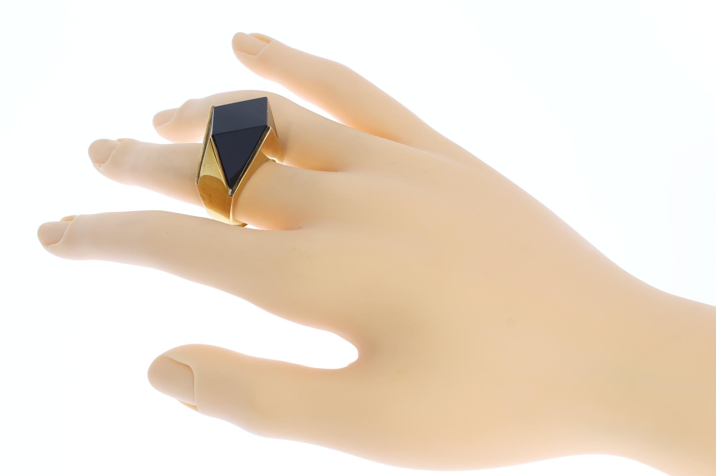 Modern Onyx Gold Ring For Sale 4