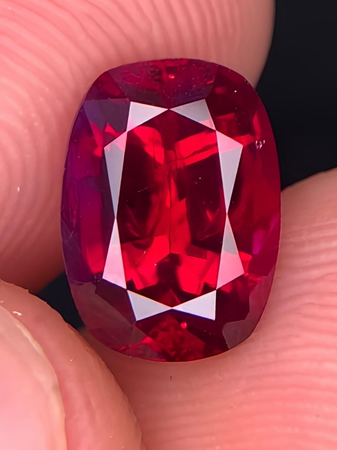 Gübelin Certified 3.62 ct Ruby - Note exceptionnelle de 90.8 en vente 1