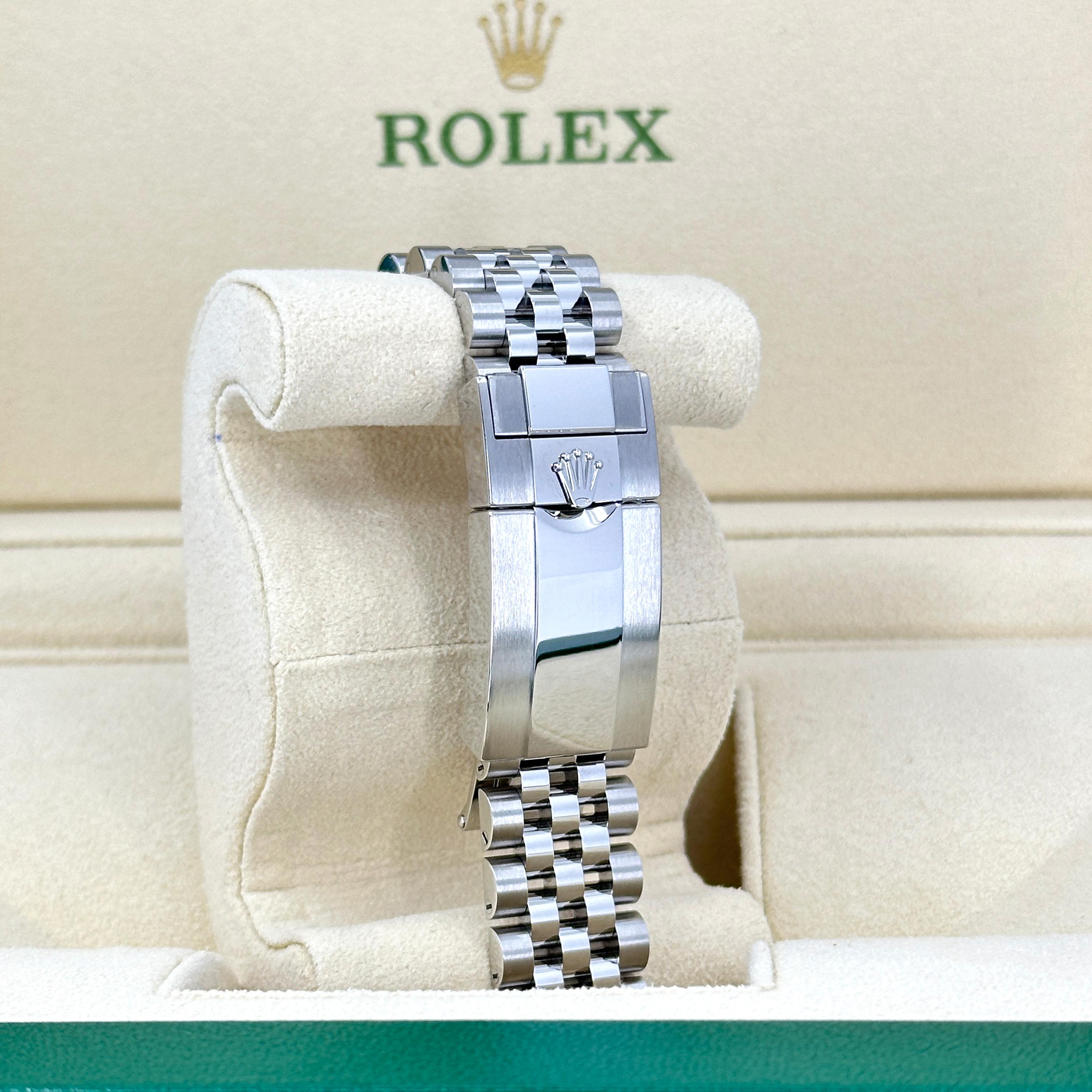 Rolex GMT-Master II Batgirl non indossato Numero di riferimento 126710BLNR, Set completo, 2025 in vendita 4