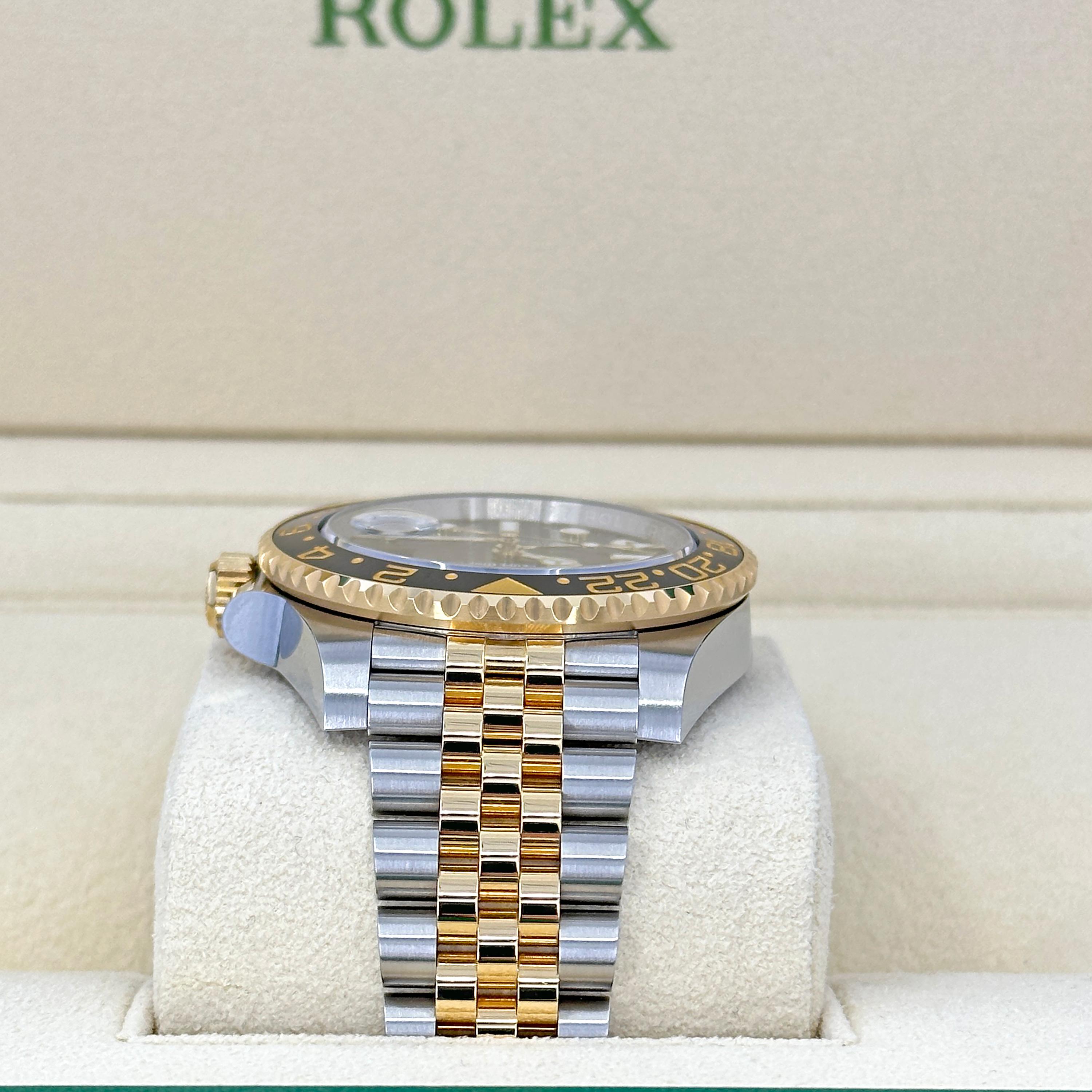 Rolex GMT-Master II non indossato Numero di riferimento 126713GRNR, Set completo, 2025 in vendita 2