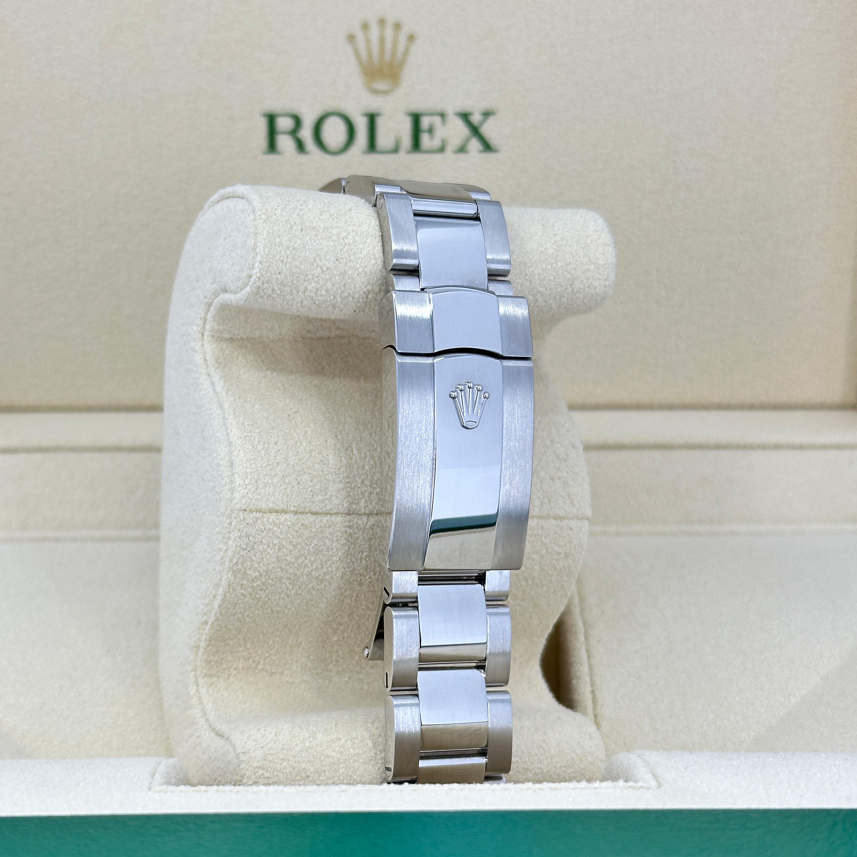 Ungetragene Rolex Datejust 41 Blau Oyster Reference# 126300, Komplettset, 2025 im Angebot 4