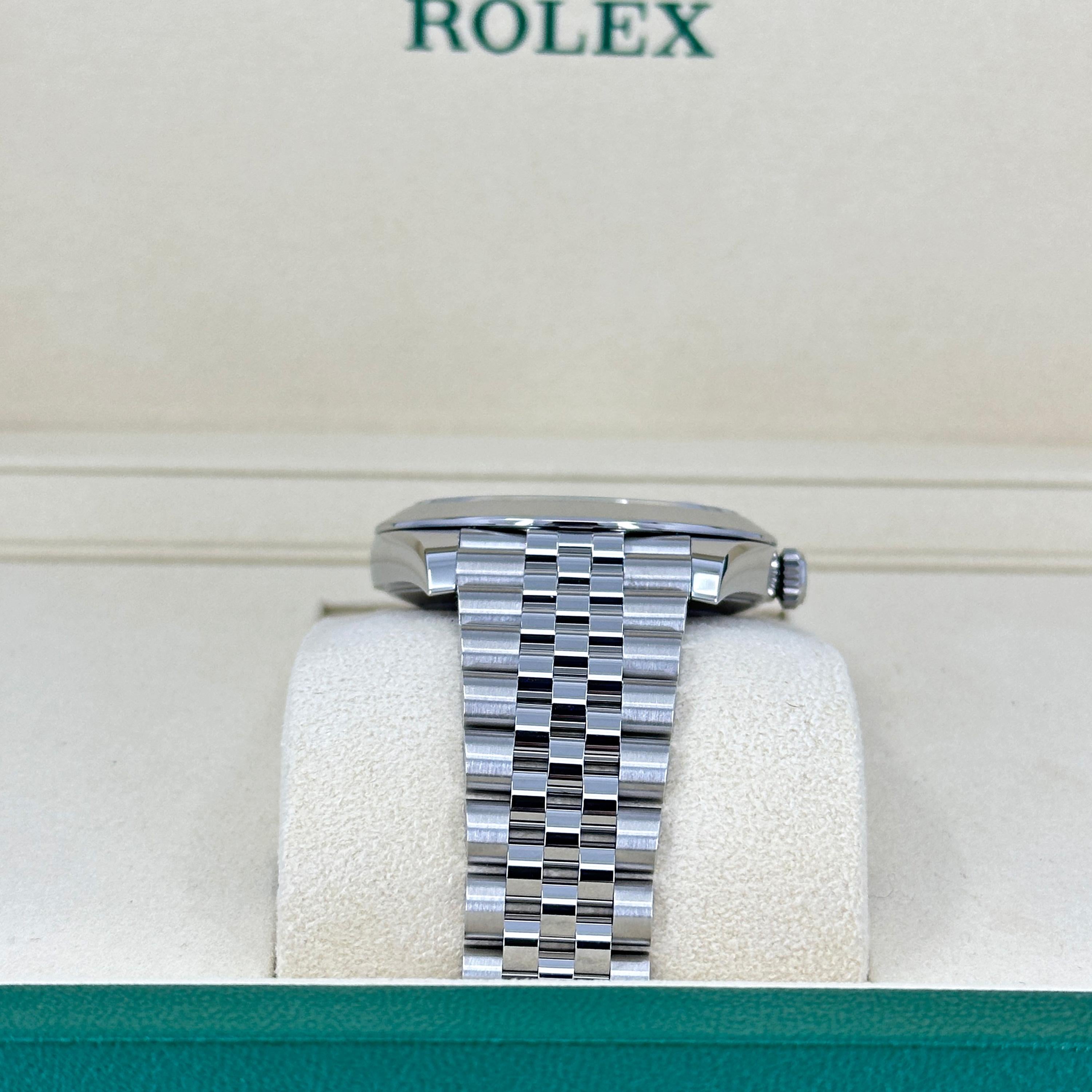 Ungetragene Rolex Datejust 41 White Jubilee Reference# 126300, Komplettset, 2025 für Damen oder Herren im Angebot