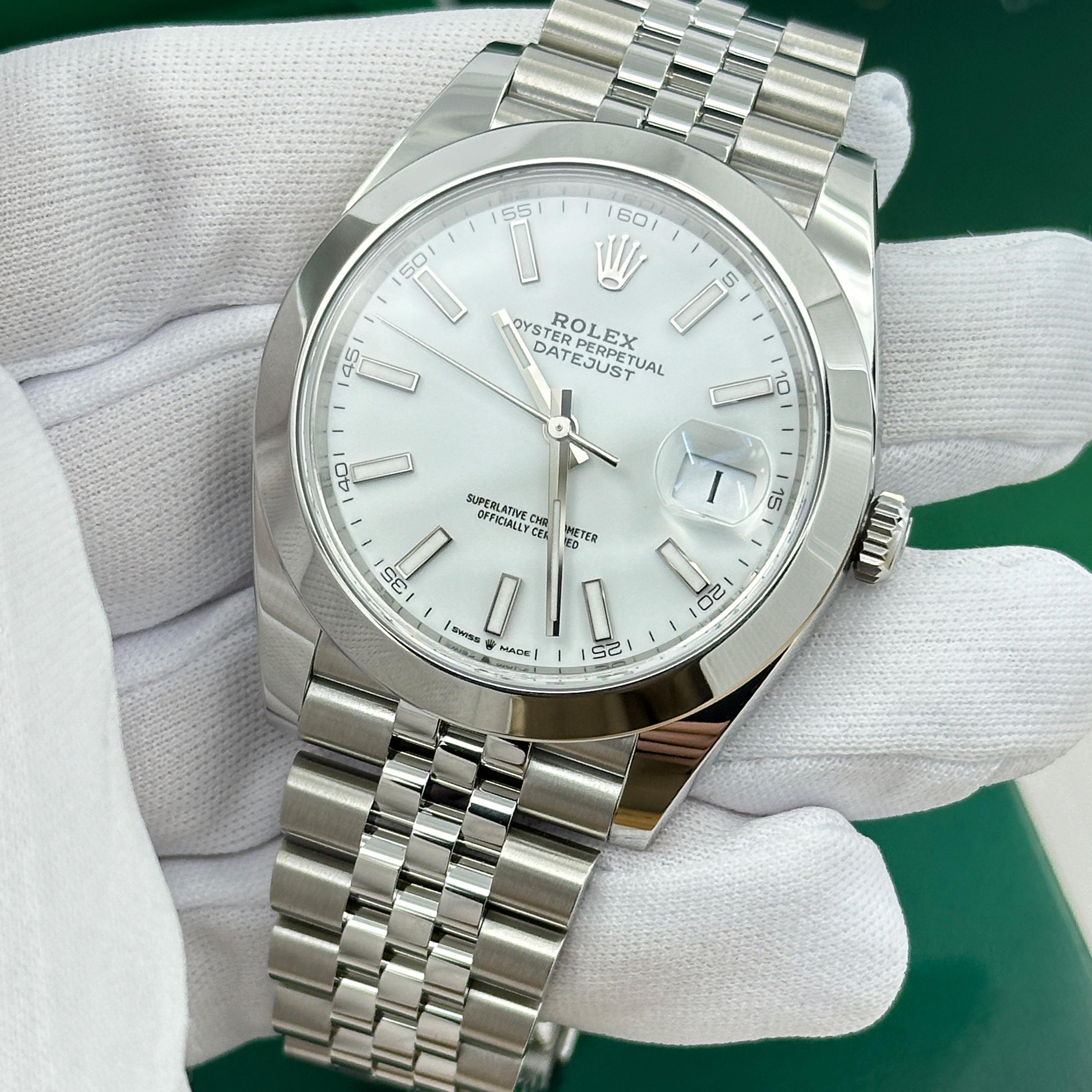 Ungetragene Rolex Datejust 41 White Jubilee Reference# 126300, Komplettset, 2025 im Angebot 11