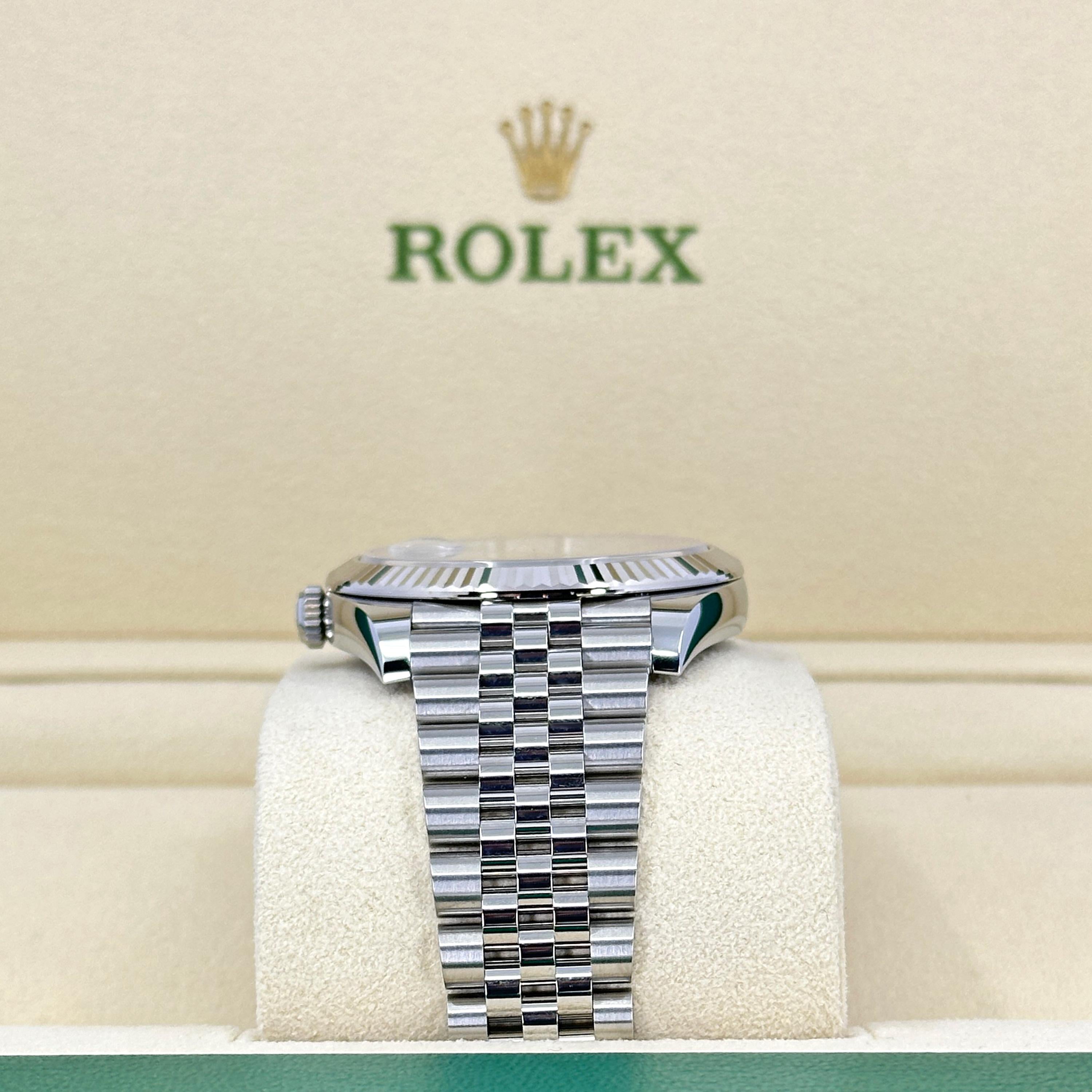 Ungetragene Rolex Datejust 41 Silver Oyster Reference# 126334, Komplettset, 2025 im Angebot 2
