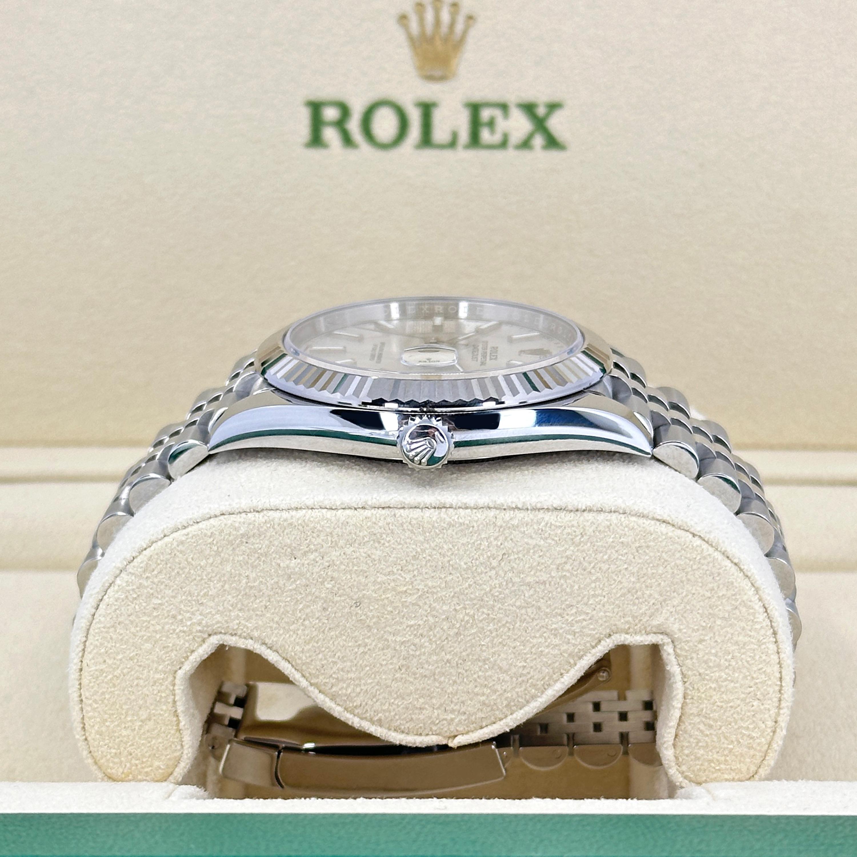 Ungetragene Rolex Datejust 41 Silver Oyster Reference# 126334, Komplettset, 2025 im Angebot 3