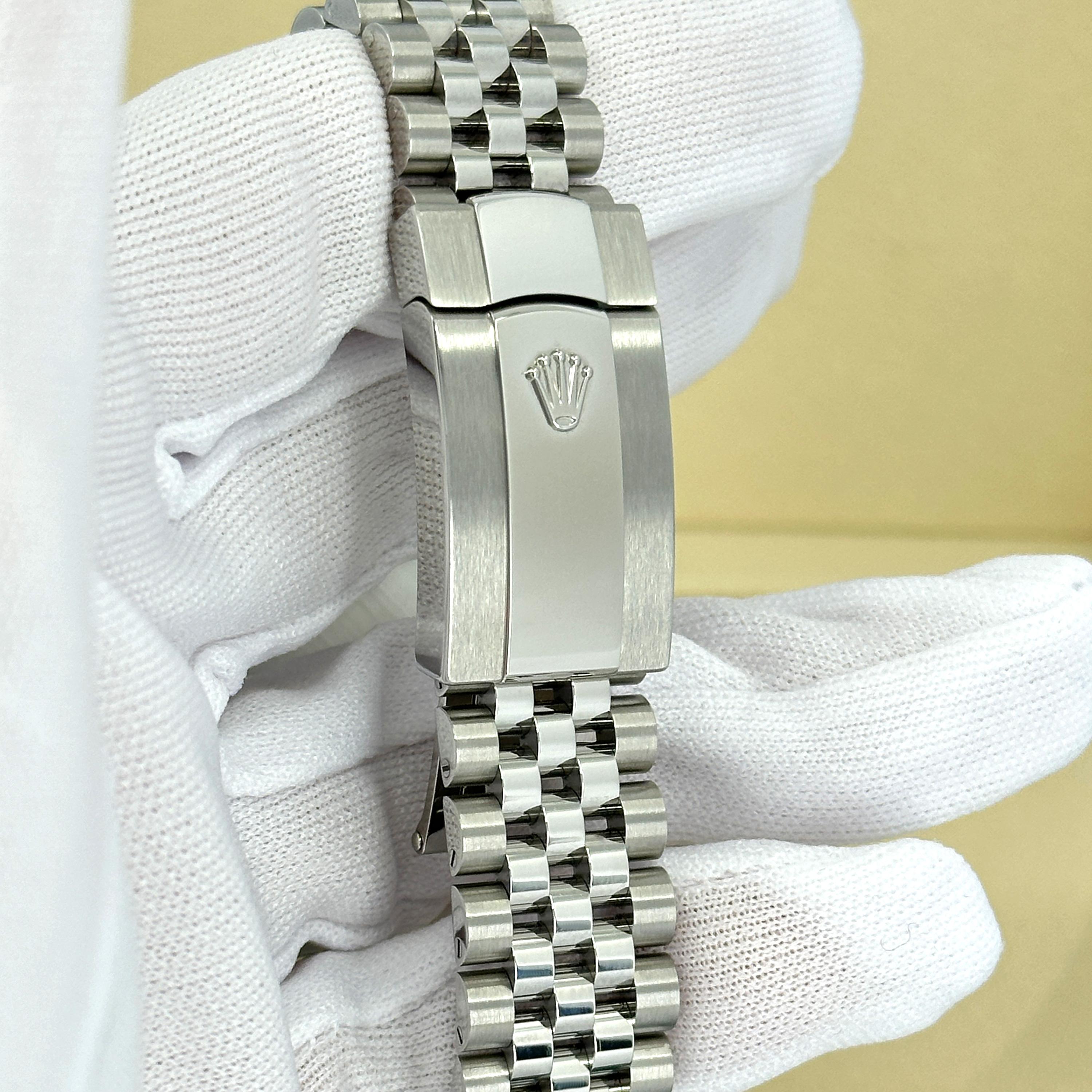 Ungetragene Rolex Datejust 41 Silver Oyster Reference# 126334, Komplettset, 2025 im Angebot 12