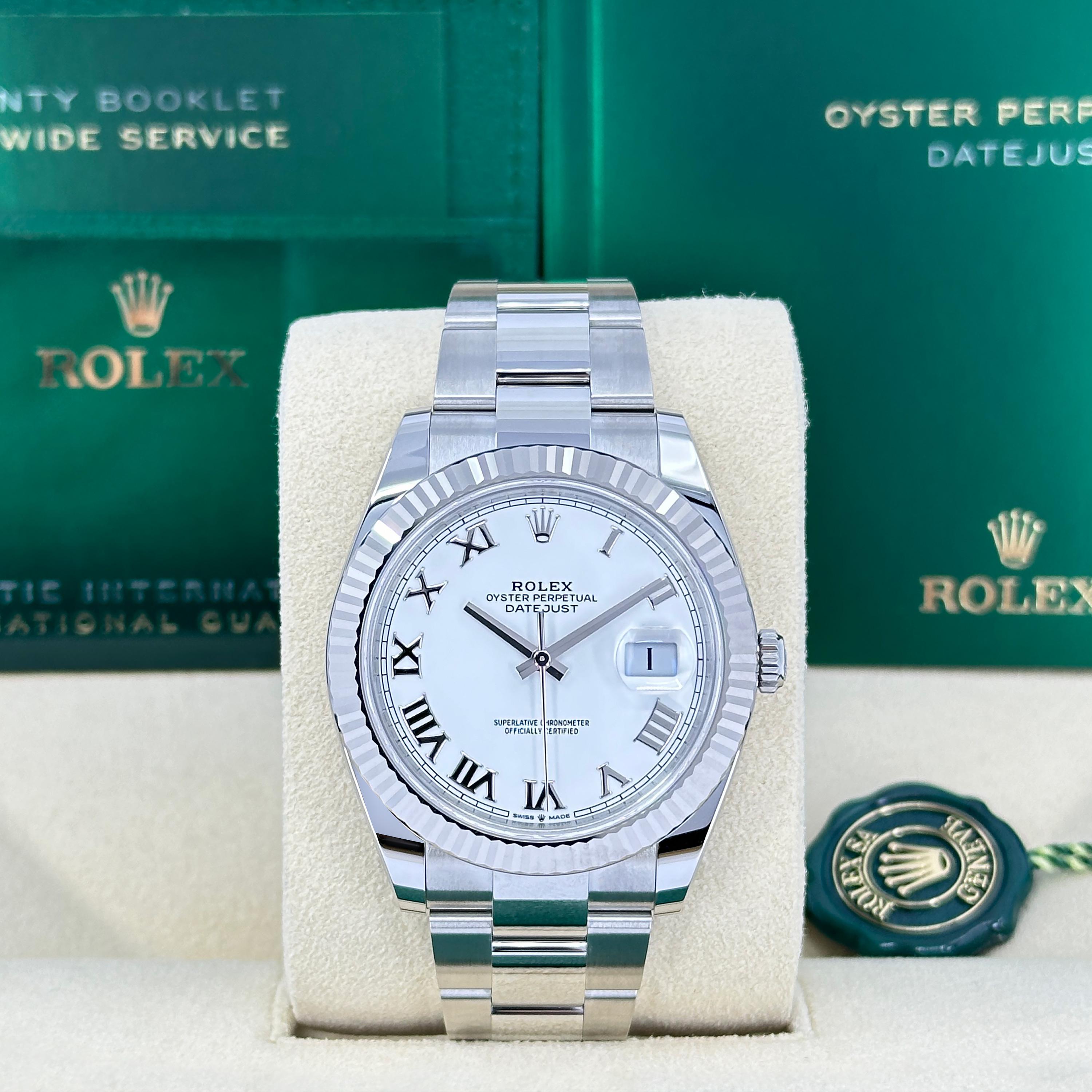 Die Rolex Datejust 41 Ref. 126334-0023 ist ein raffinierter Ausdruck des dauerhaften Erbes von Rolex an Eleganz, Präzision und Innovation. Gefertigt aus White Rolesor - einer raffinierten Mischung aus dem robusten Rolex Oystersteel und luxuriösem