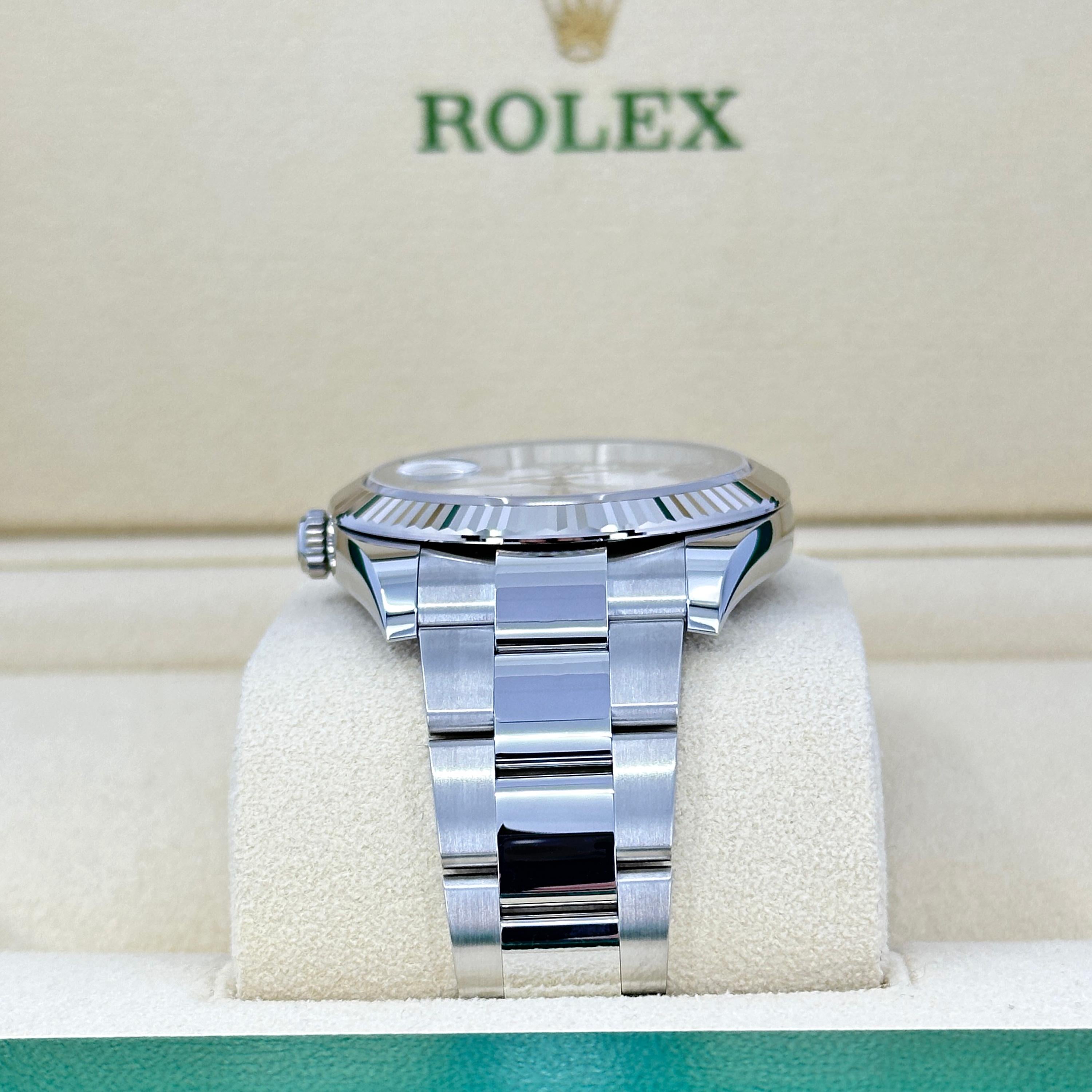 Ungetragene Rolex Datejust 41 Weiß Oyster Reference# 126334, Komplettset, 2025 im Angebot 2