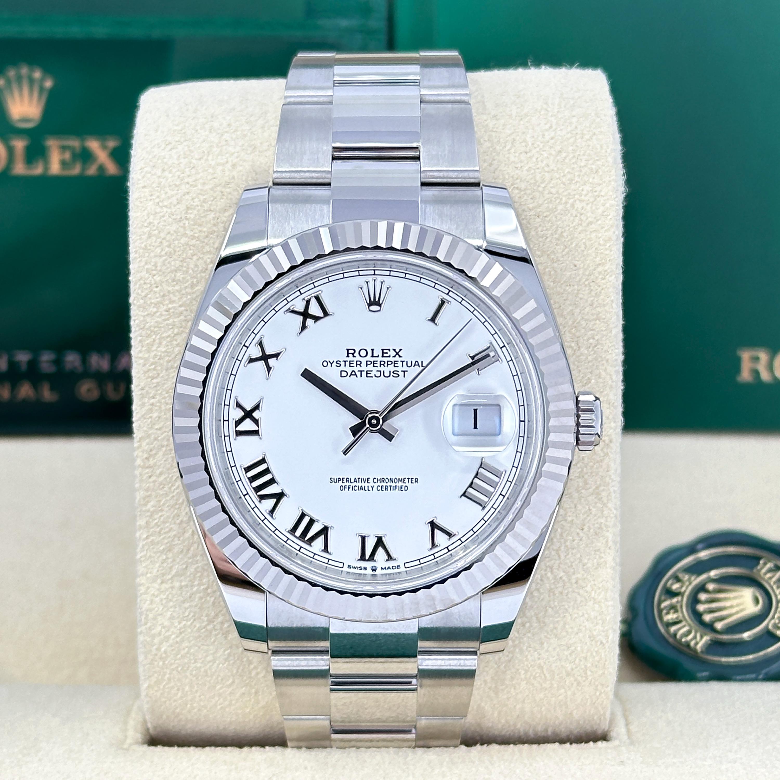 Ungetragene Rolex Datejust 41 Weiß Oyster Reference# 126334, Komplettset, 2025 im Zustand „Neu“ im Angebot in New York, NY