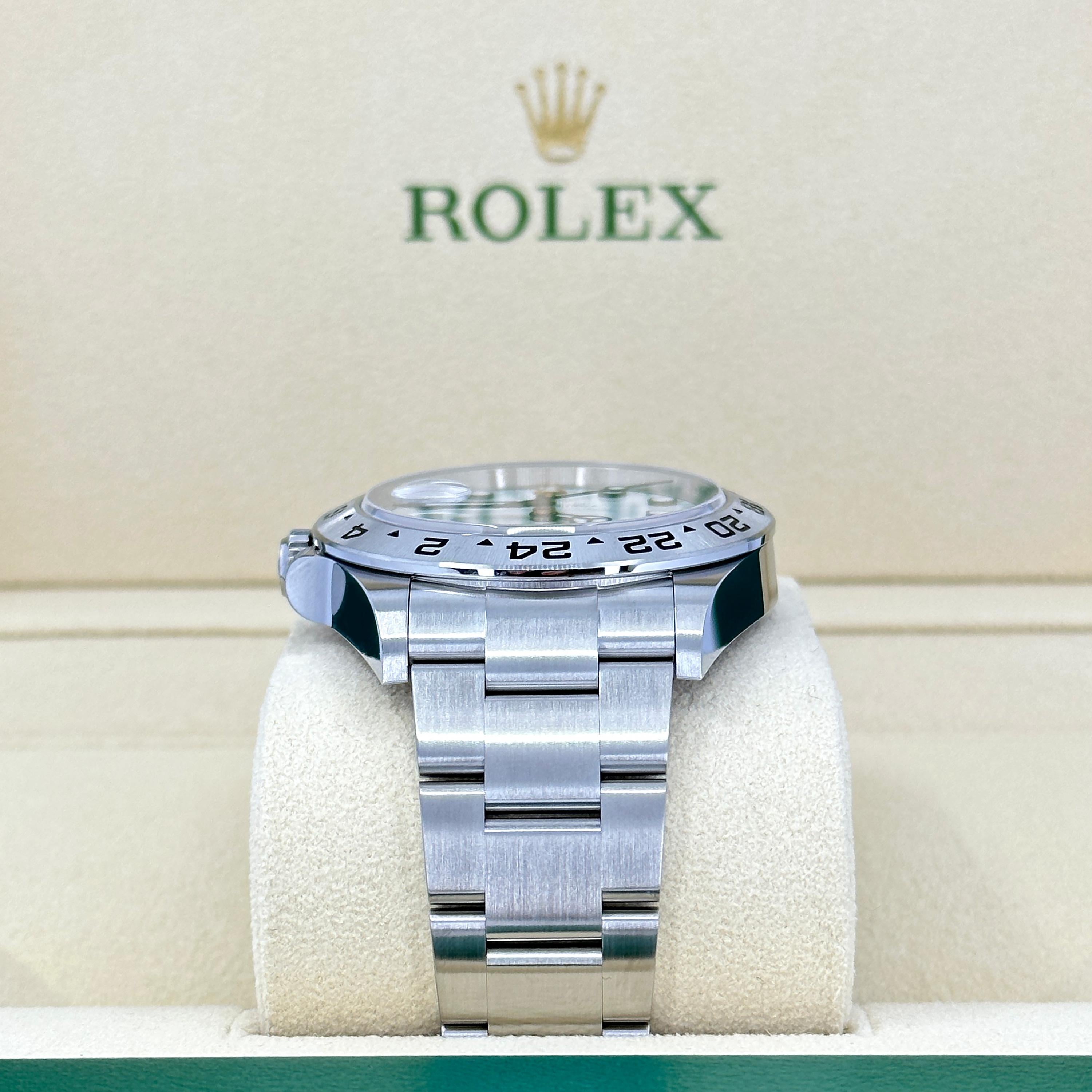 Ungetragene Rolex Explorer II Reference# 226570, Komplettset, 2025 im Angebot 4