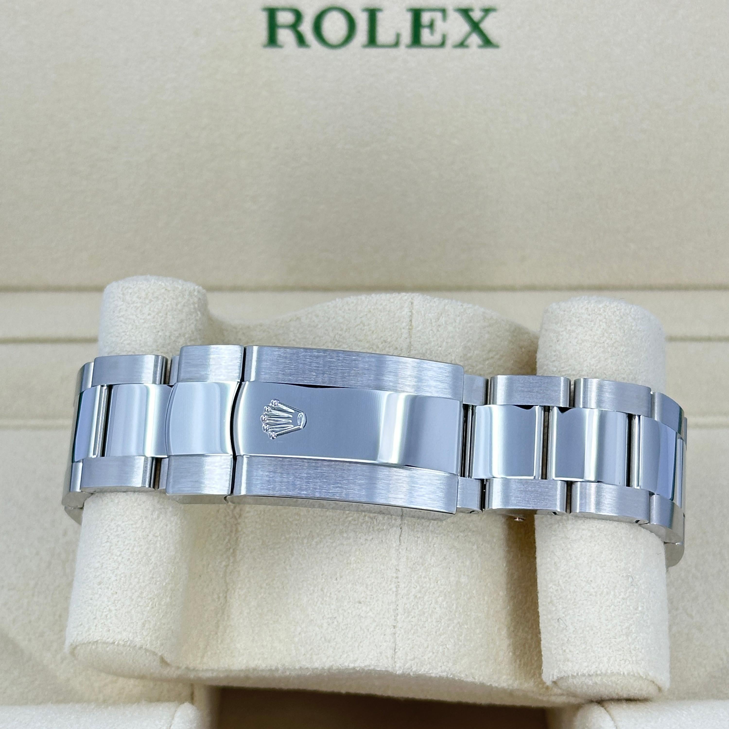 Rolex Sky-Dweller non indossato Numero di riferimento 336934, Set completo, 2025 in vendita 6