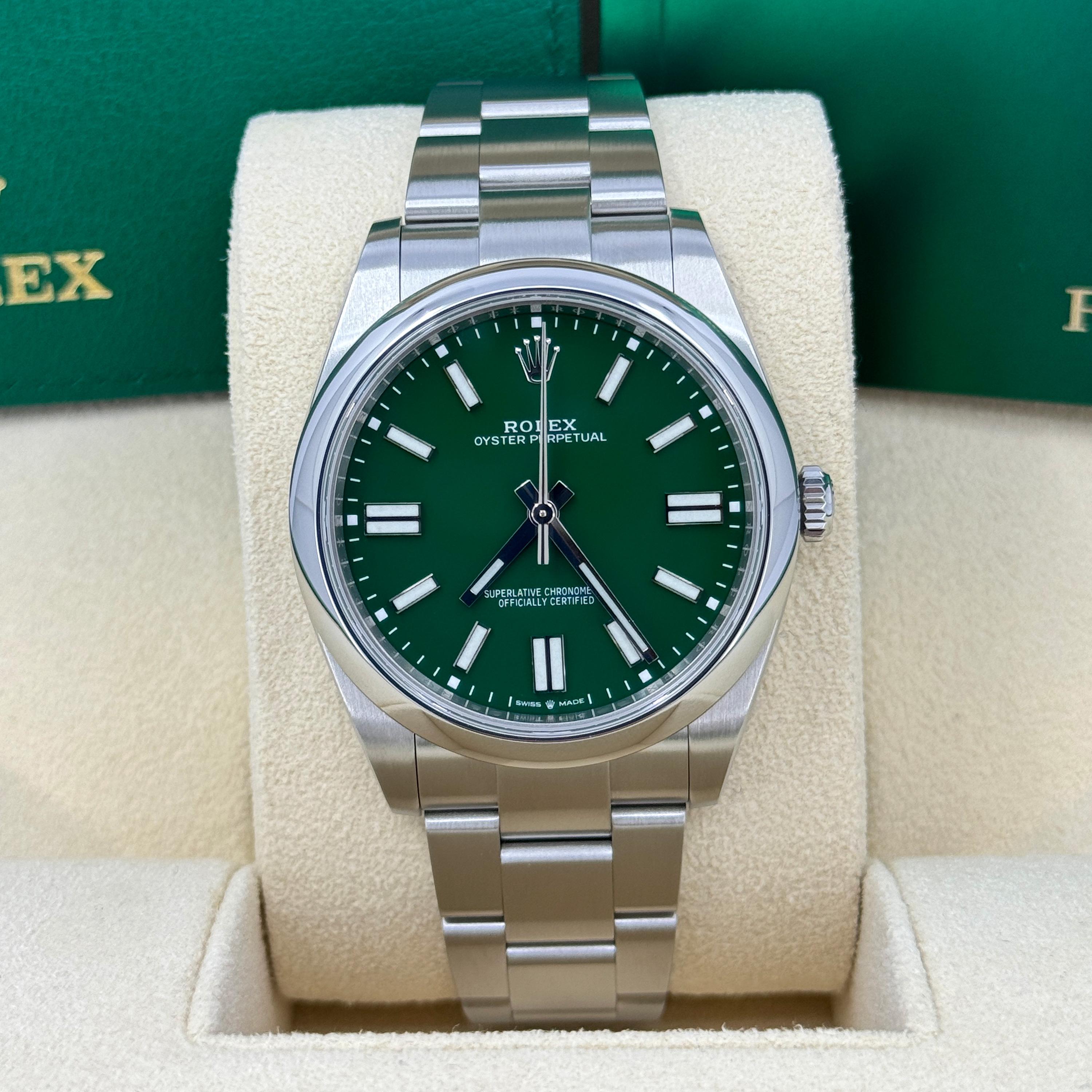Rolex Oyster Perpetual Senza Data Riferimento n. 124300, Set completo, 2025 In condizioni Nuovo in vendita a New York, NY