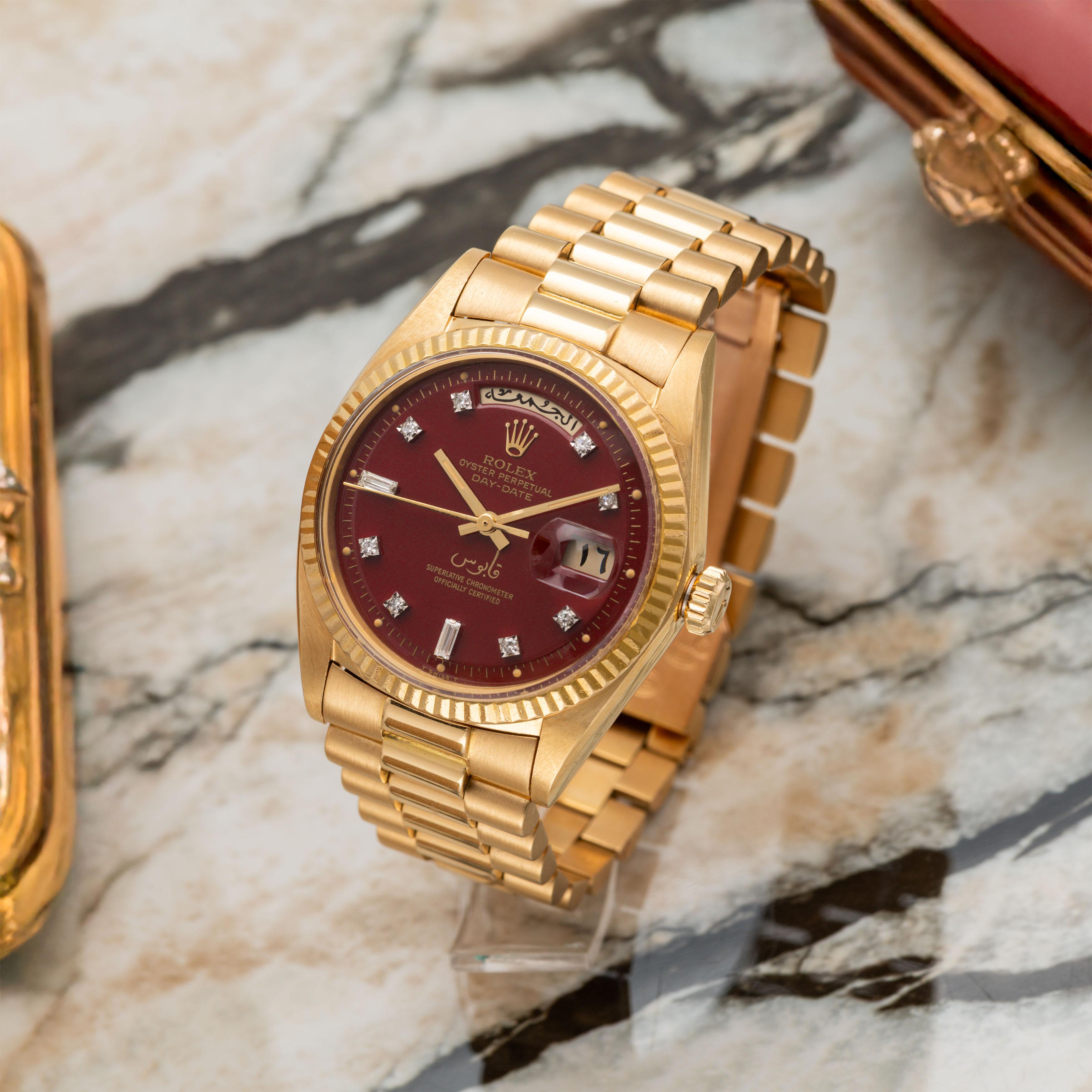 Qaboos Stella

Seit ihrer Einführung Mitte der 1950er Jahre verkörpert die Day Date das absolute Spitzenmodell der Rolex Collection'S und ist ein Zeichen für Erfolg, Reichtum und Wohlstand. Präsidenten, Royals, Politiker und Prominente lieben Day