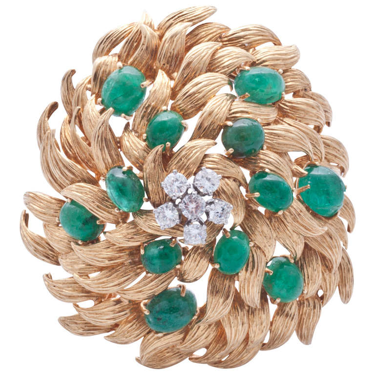 David Webb gold, diamonds and cabochon emeralds 1960s brooch For Sale