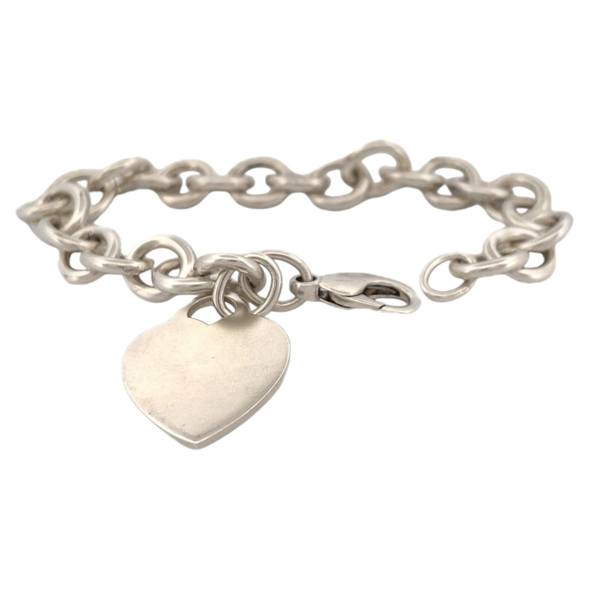 How much does a Tiffany heart bracelet weigh?