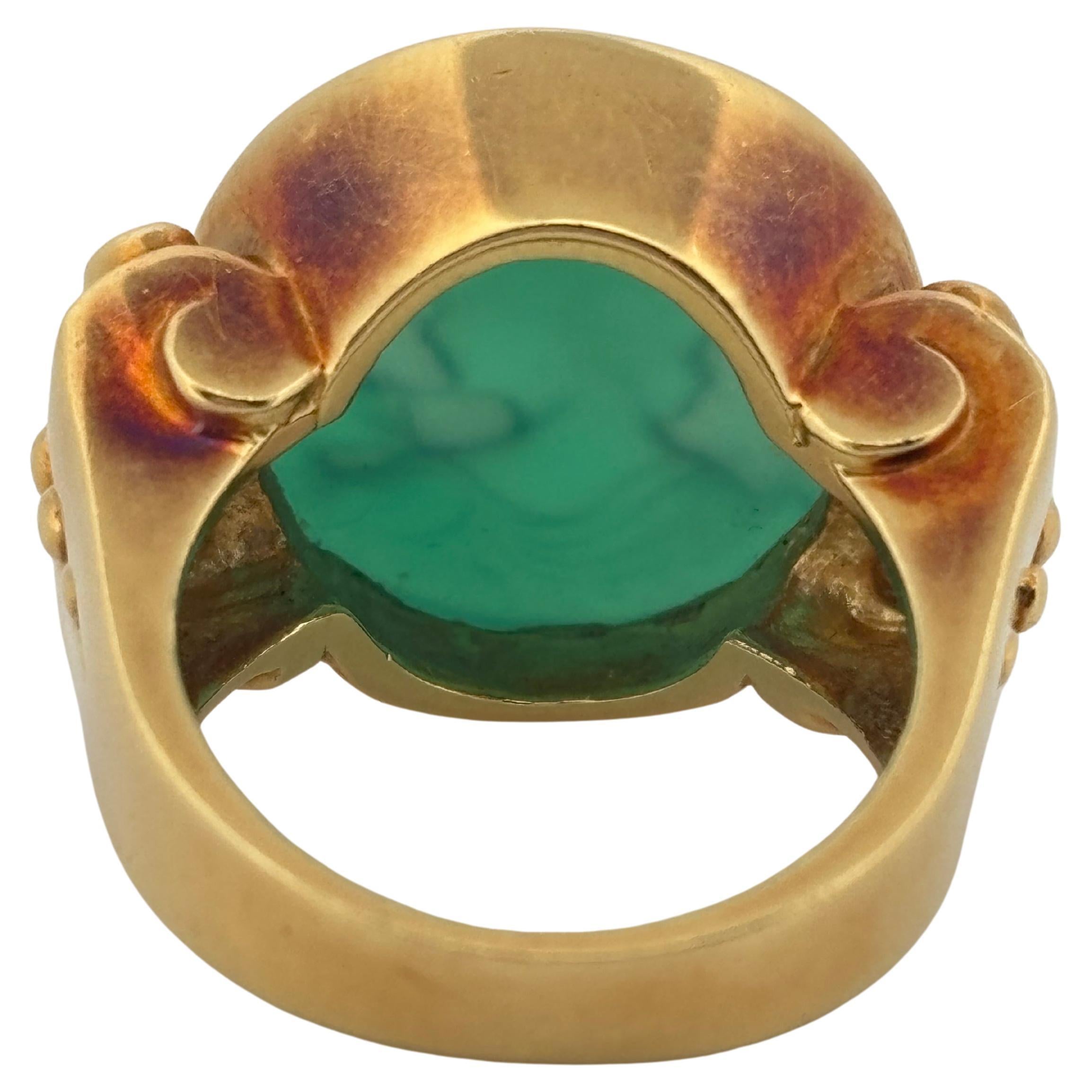 SeidenGang 18K Yellow Gold Green Agate & Cabochon Ruby Cameo Ring Size 6.5 For Sale 3