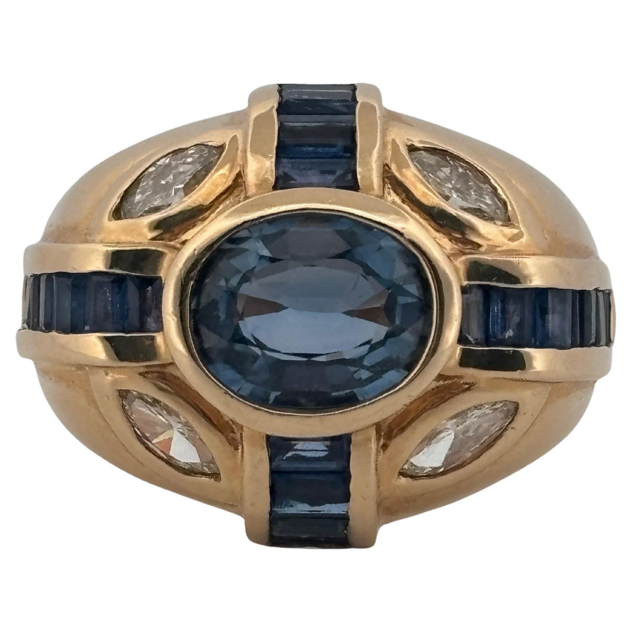 Or jaune 14K Saphir bleu central 2.00 carats et diamant + saphir 1.40 carats