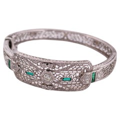 Bracciale in oro bianco 14k con diamanti e smeraldi da laboratorio da 0,30 ct. e 0,10 ct.