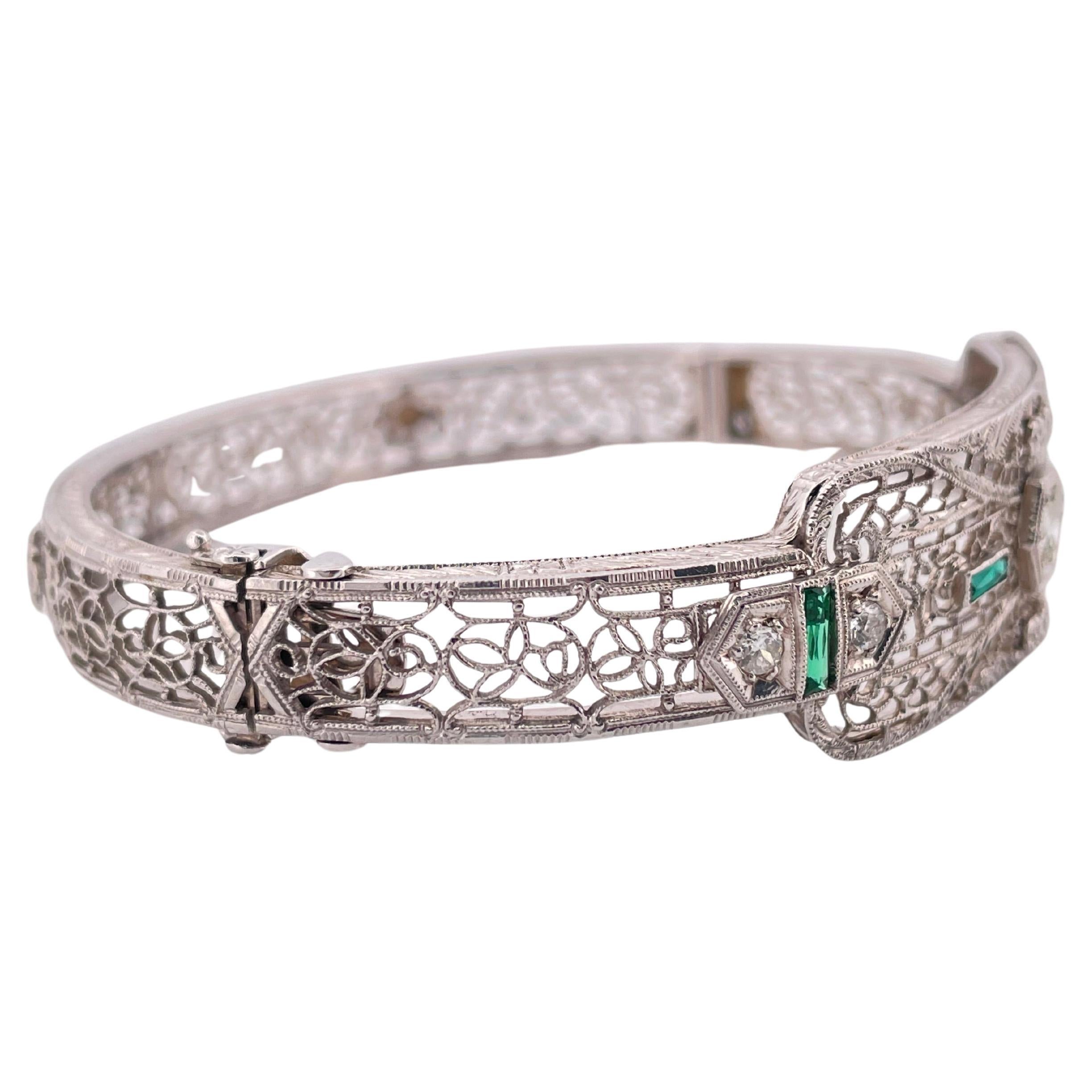 Art Deco Filigree 0.30ctw Diamond & 0.10ctw Lab Emerald Bangle Bracelet Set In 14K Gold For Sale