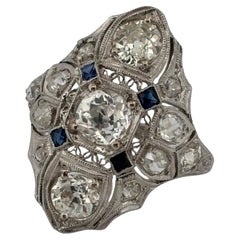 Anillo antiguo de filigrana de platino de 1920 con diamantes y zafiros de 2,02 quilates