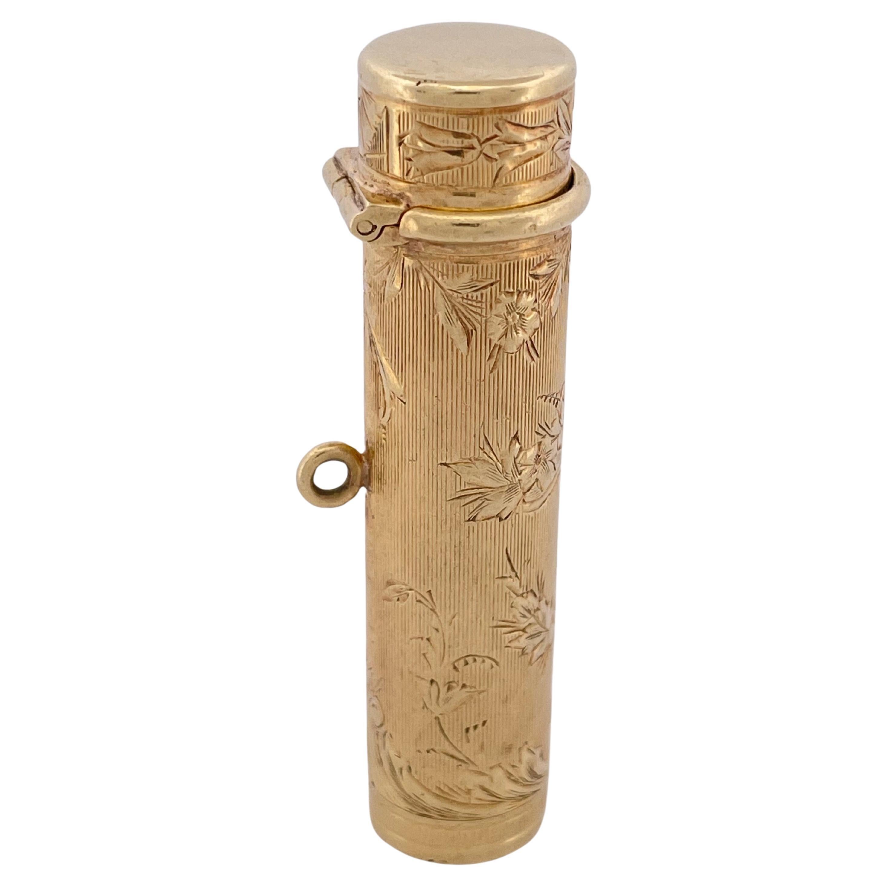 14k Yellow Gold Antique Lipstick Holder In Good Condition For Sale In Sewickley, PA