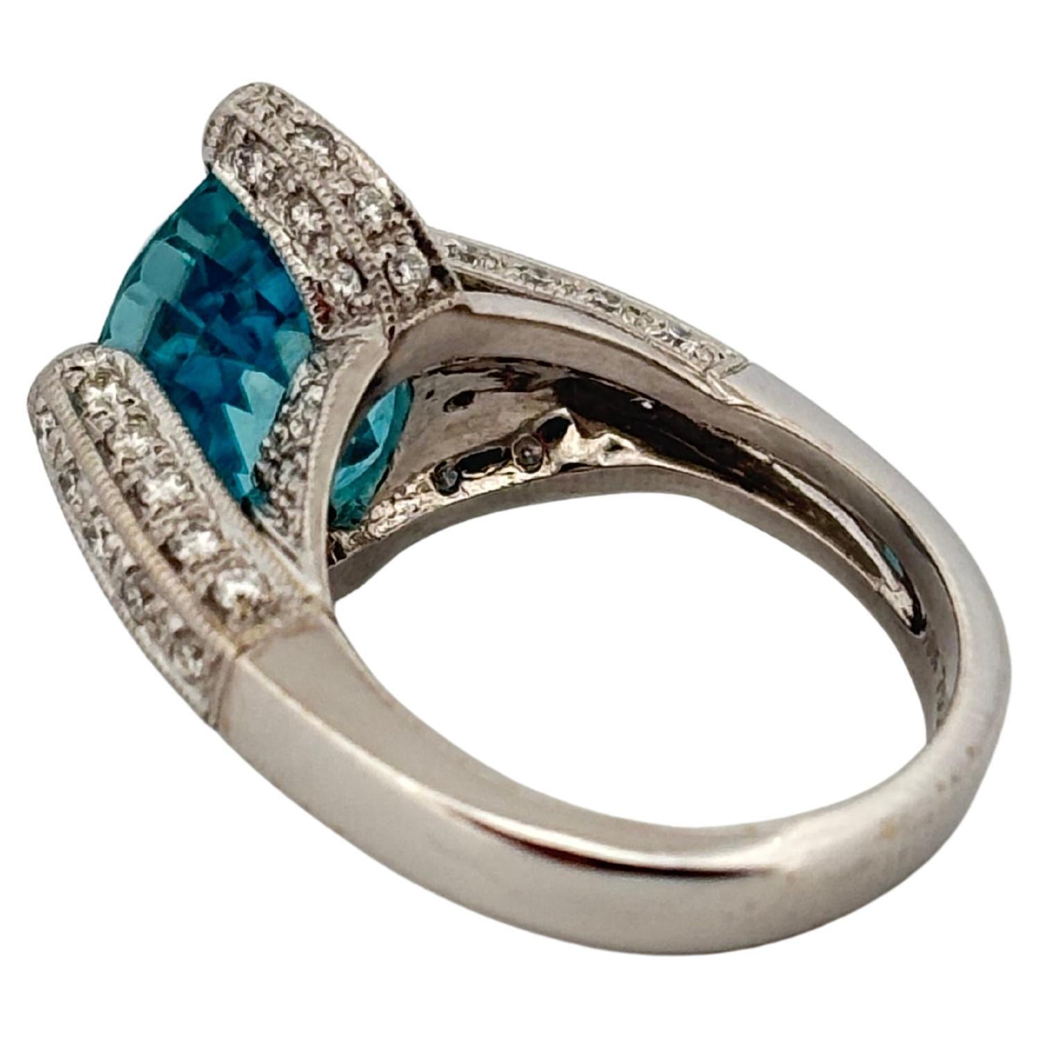 18K White Gold 7.00 Carat Blue Zircon 1.10ctw H-I SI1 Natural Diamond Ring For Sale 5