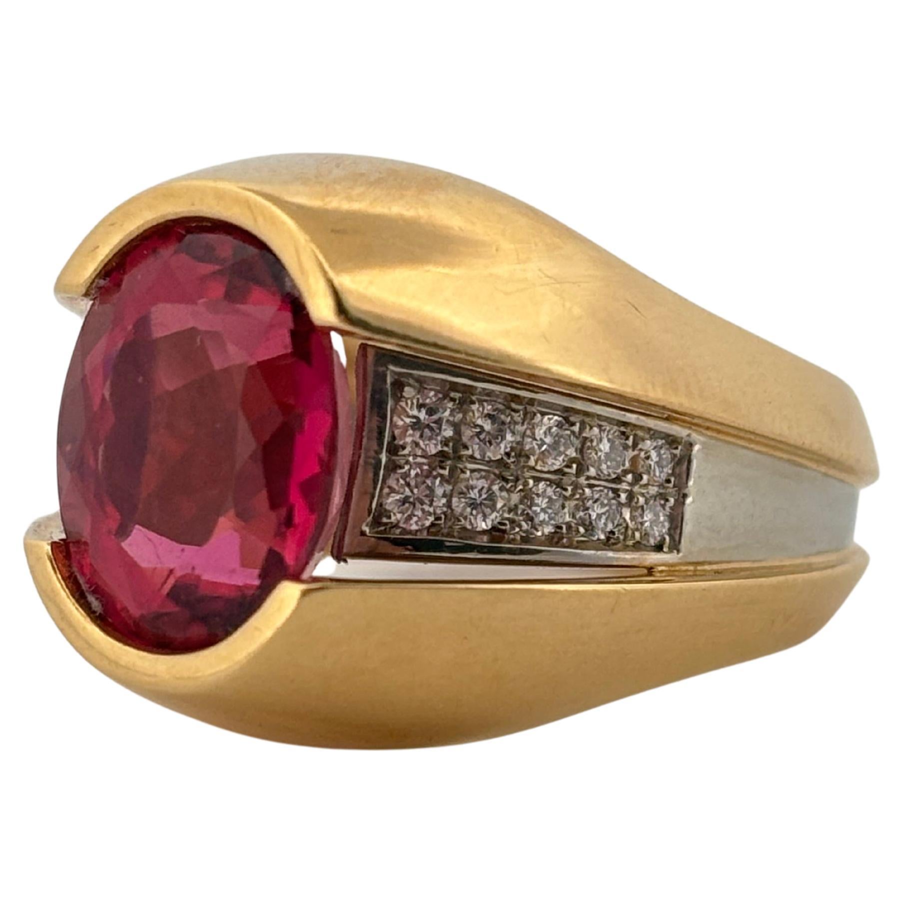Platinum & 18K Yellow Gold 3.50ctw Pink Morganite and 0.20ctw I SI2 Diamond Ring In Good Condition For Sale In Sewickley, PA