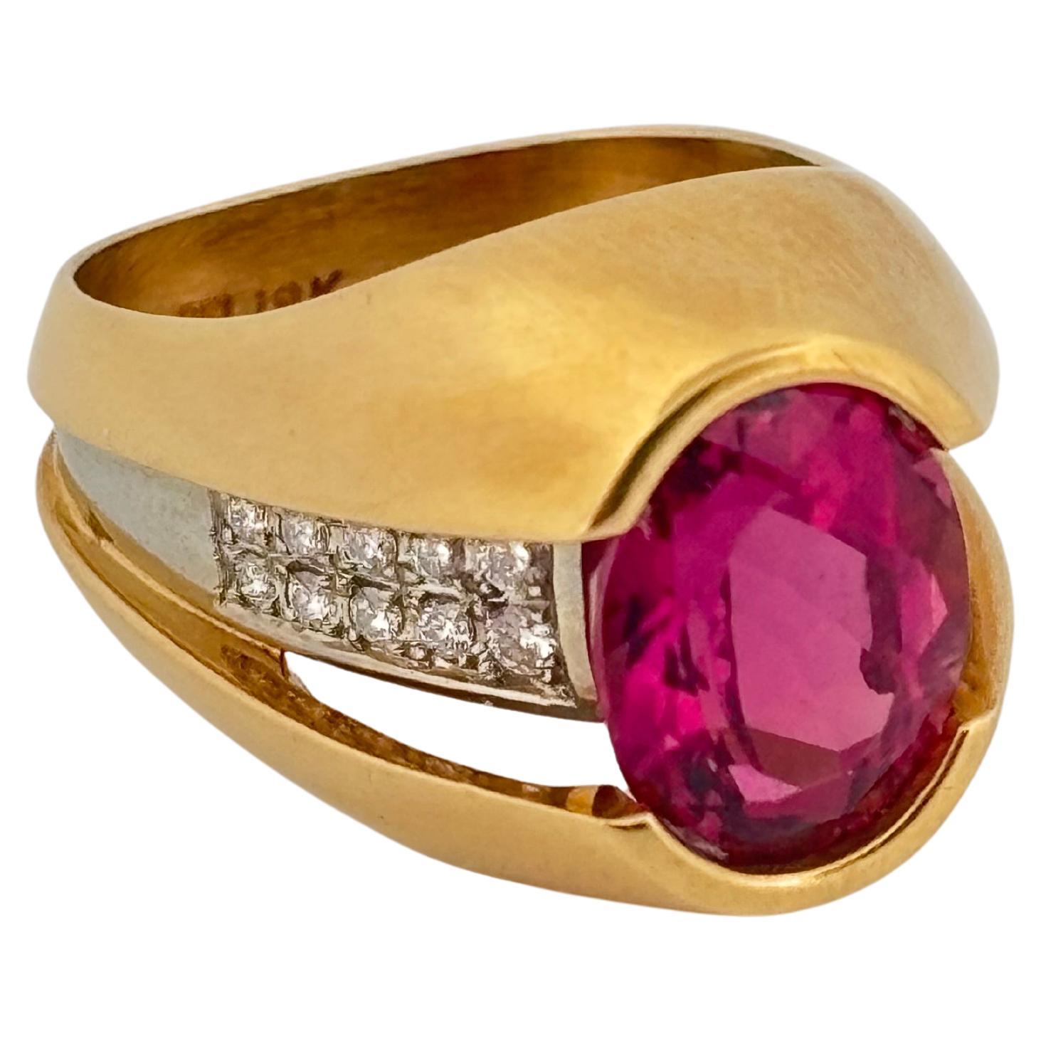 Modern Platinum & 18K Yellow Gold 3.50ctw Pink Morganite and 0.20ctw I SI2 Diamond Ring For Sale