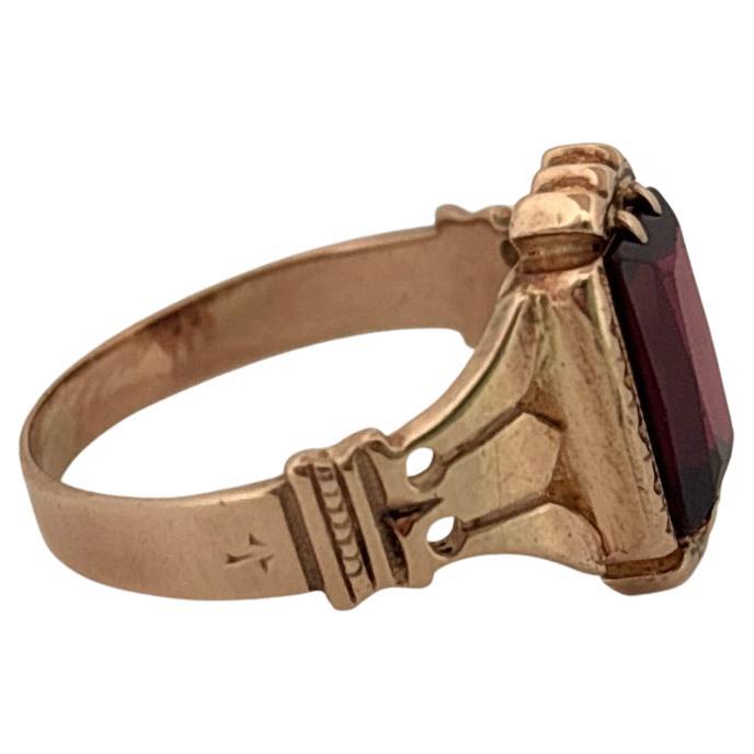 Bague ancienne en or rose 10K au grenat rouge délicat Pour femmes en vente