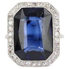 Vintage 18K White Gold Sapphire and Natural Diamond Milgrain Ring