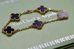 Van Cleef & Arpels, 18 Karat Gelbgold, Vintage Alhambra, Onyx, 5 Motive, VCARA41300