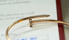 Brazalete «Juste un Clou» de Cartier, modelo pequeño, con clavo de diamantes, en oro rosa de 18k, talla 17