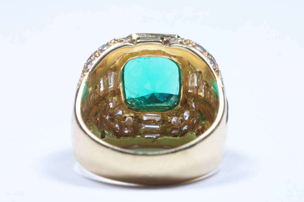 Stunning Colombian Emerald Diamond Gold Ring 2