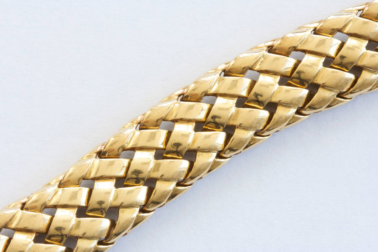 Van Cleef & Arpels Woven Gold Bracelet In Excellent Condition In Beverly Hills, CA