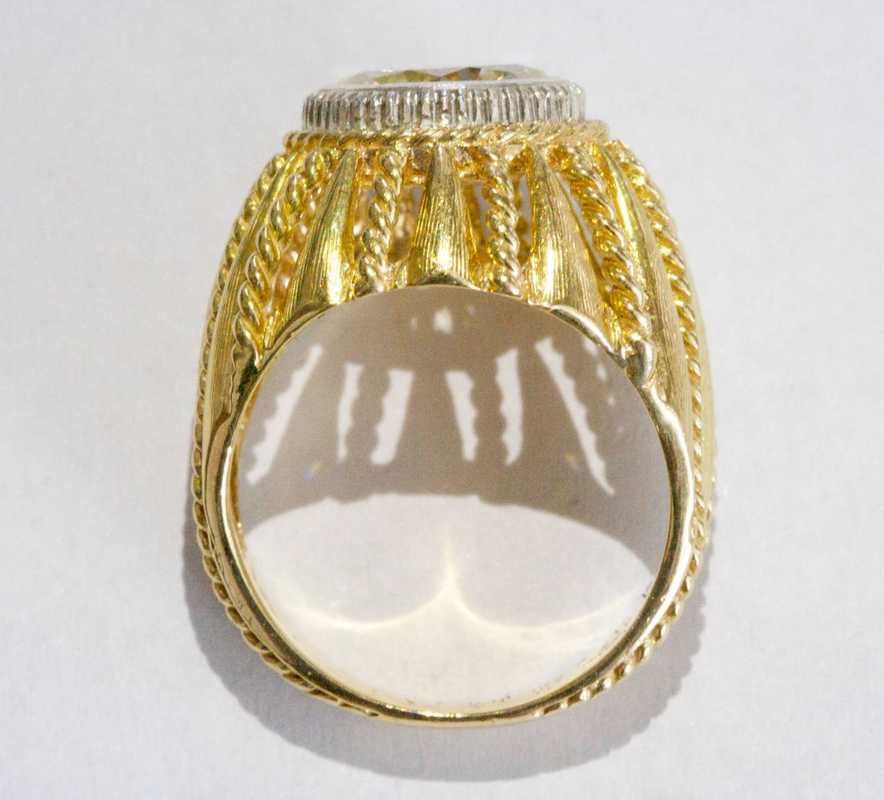 Three Carat Diamond Gold Ring In Excellent Condition In Beverly Hills, CA
