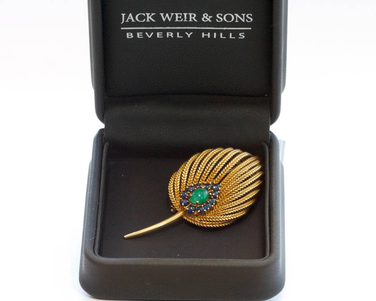 French Sapphire Emerald Gold Brooch In Excellent Condition In Beverly Hills, CA