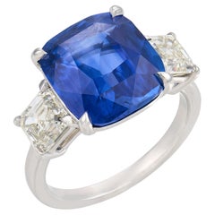 Anillo contemporáneo de tres piedras, con zafiro de Ceilán de 8,09 quilates certificado por el GIA, diamantes y platino