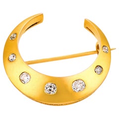 French Victorian old mine cut diamond 18k yellow gold crescent brooch