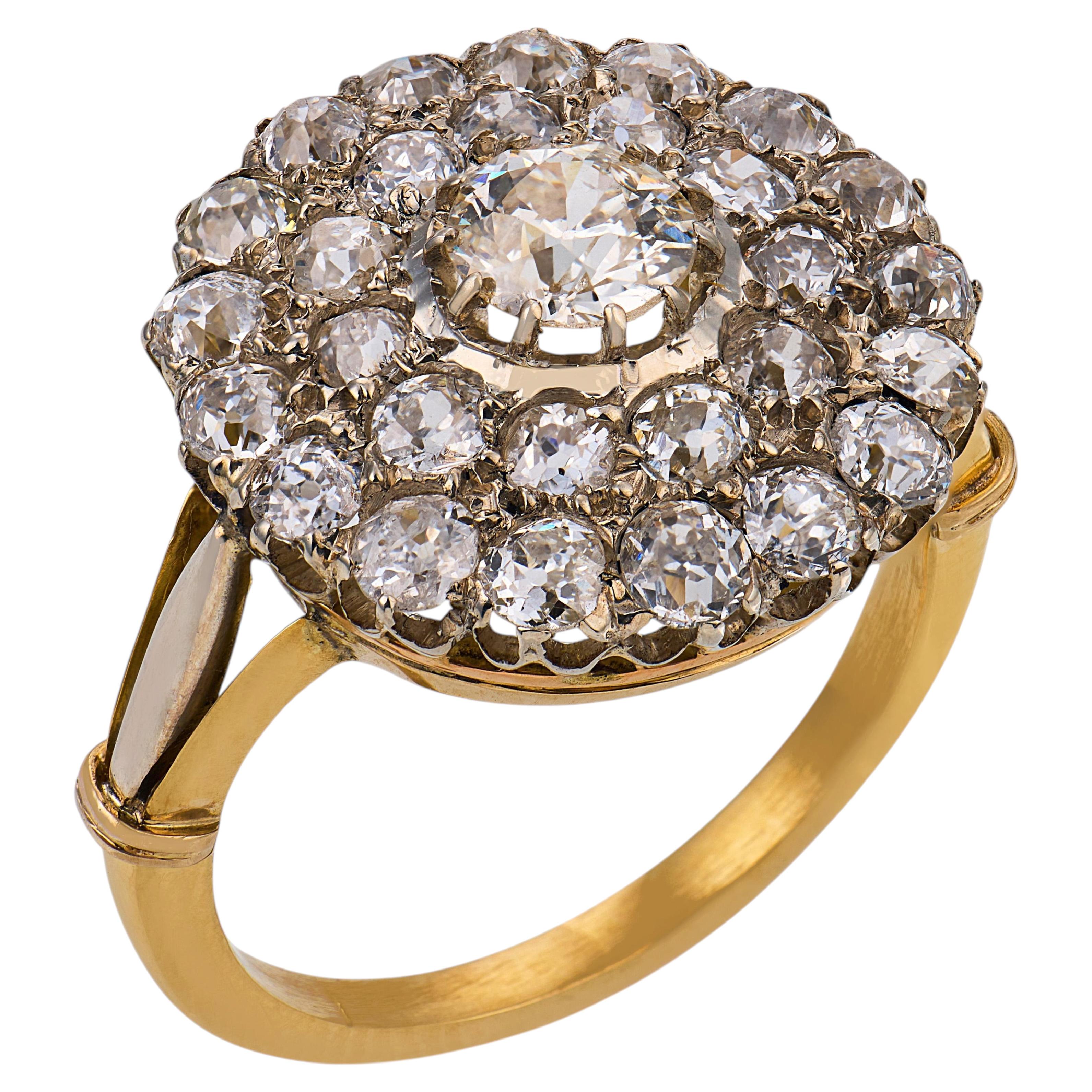 Ring im viktorianischen Stil mit einem 1,90-Karat-Diamanten aus 18-karätigem Gold in Zweifarbausführung und doppeltem Cluster