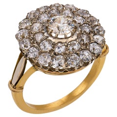 Ring im viktorianischen Stil mit einem 1,90-Karat-Diamanten aus 18-karätigem Gold in Zweifarbausführung und doppeltem Cluster