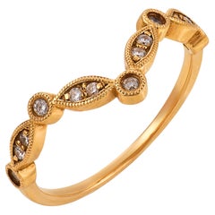 Vintage 18k Yellow Gold Scalloped Wedding Band with 0.30ct Diamonds