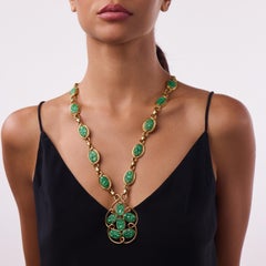 Vintage carved jade 14k yellow gold sautoir necklace