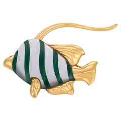 Broche vintage en forme de poisson, en malachite et nacre, en or jaune 14 carats
